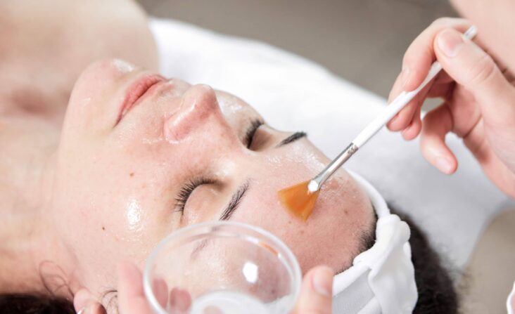 Quand les résultats d'un peeling sont-ils visibles ? | Dr Heyfa Ben Youssef | Paris